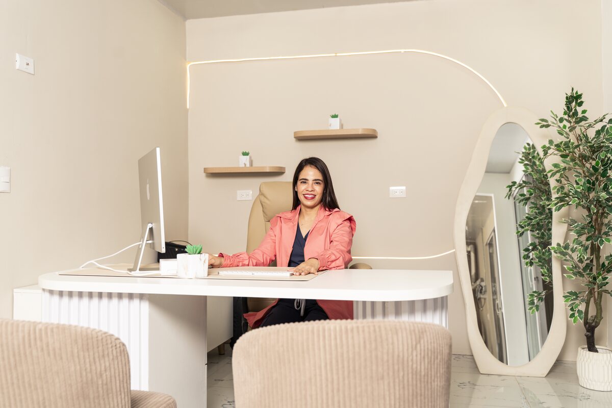 Dra. Stefany Colato, endodoncista especialista en Clínica Endodontics San Miguel